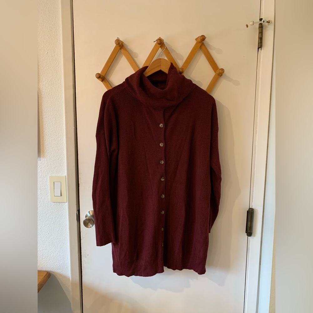 Sseko Designs Burgundy Convertible Button-Up Tunic Sweater, Size 1 (0-10)